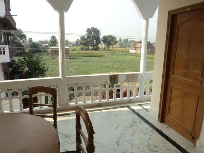 Rahul Guest House بود جايا المظهر الخارجي الصورة