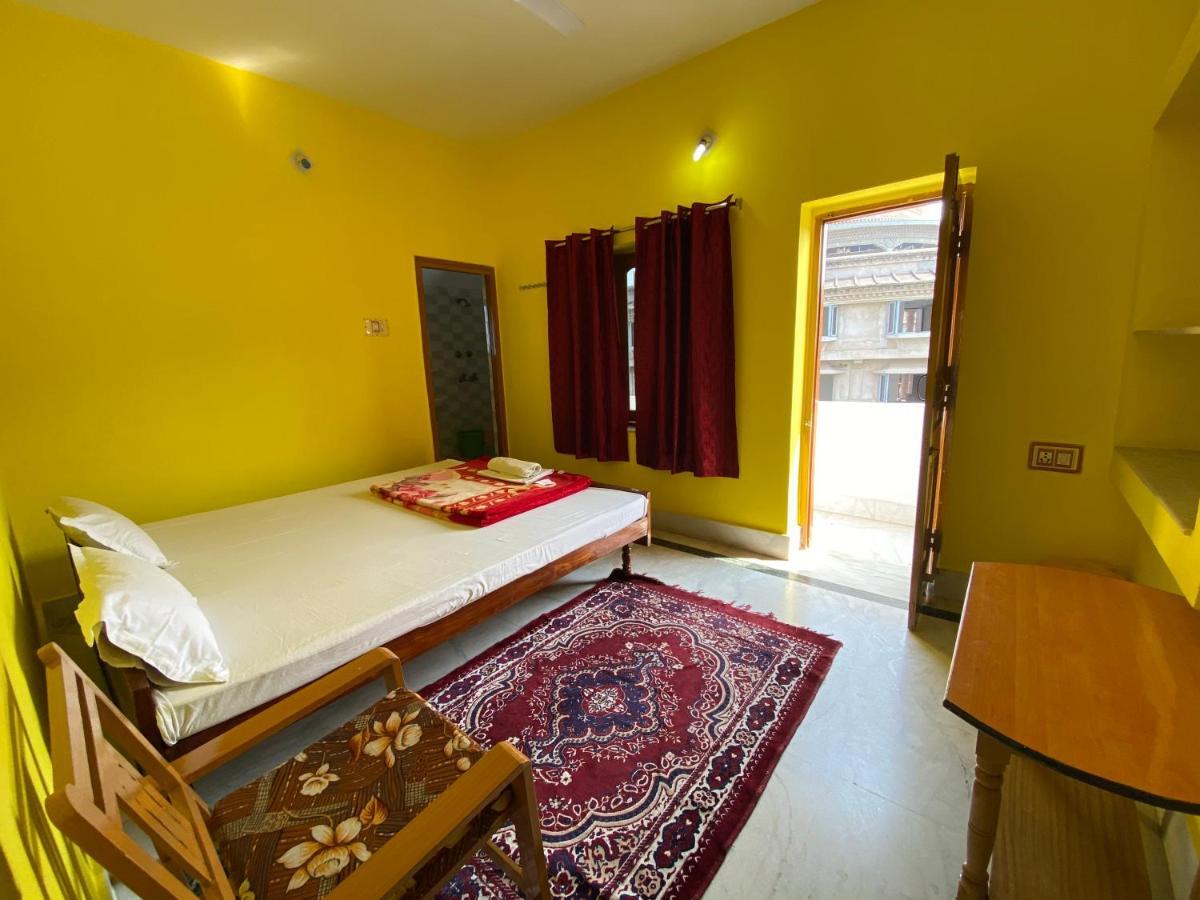 Rahul Guest House بود جايا المظهر الخارجي الصورة