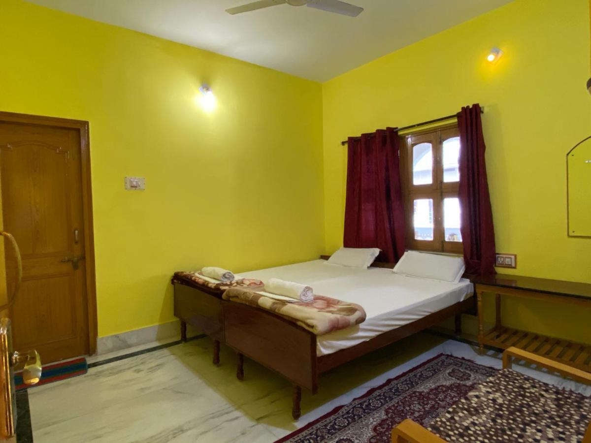 Rahul Guest House بود جايا المظهر الخارجي الصورة