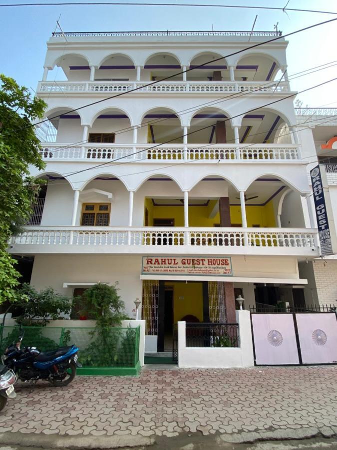 Rahul Guest House بود جايا المظهر الخارجي الصورة